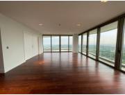 En alquiler amplio departamento de lujo en JADE PARK