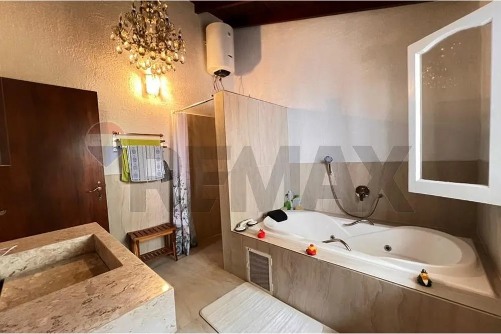 VENDO ESPACIOSA CASA EN SAN BERNARDINO — foto 3