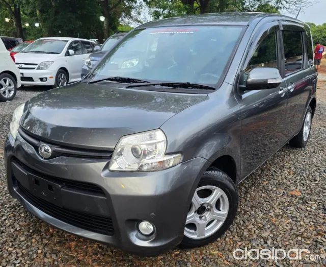 Toyota Sienta 2011 — foto 6
