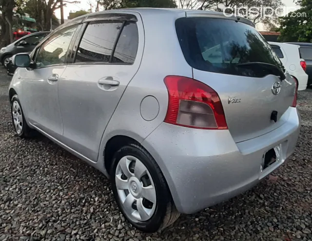 Toyota Vitz 2005 — foto 6