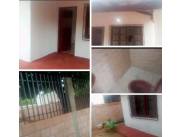 Alquilo casa en capiata