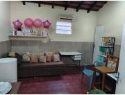 VENDO CASA CON PATIO EN ASUNCIÓN - B° SAN VICENTE, EXC. UBICACIÓN