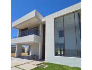 Vendo casa de 3 dormitorios en Aqua terra Luque