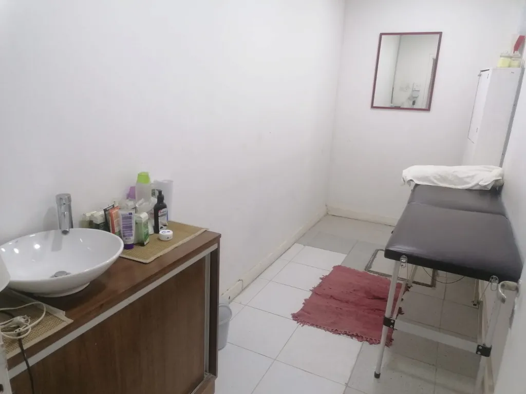 VENDO Llave del Salón de Belleza Dalí. Acceso Sur Tres Bocas — foto 2