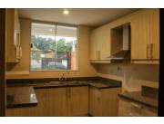 ALQUILO DUPLEX EN LAMBARÉ