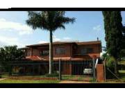 HERMOSA VIVIENDA PREMIUN EN VENTA EN HOHENAU - ITAPUA