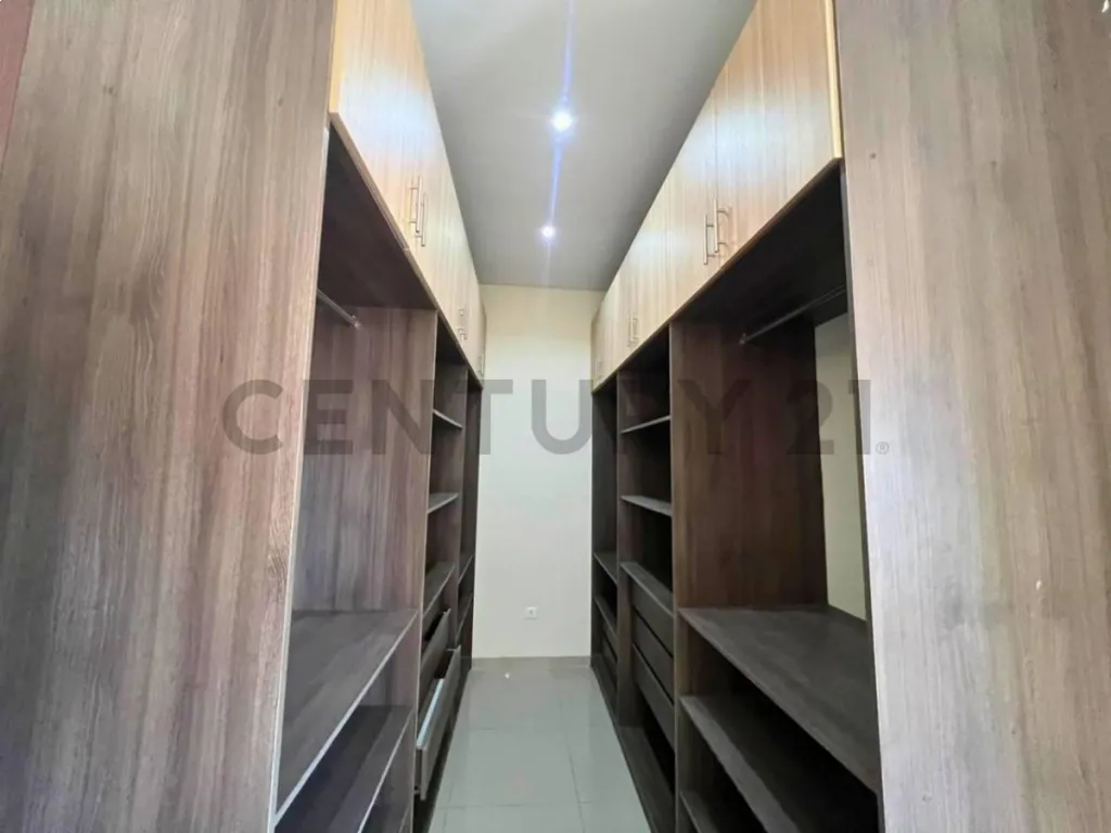 DÚPLEX EN ESQUINA EN BARRIO SANTA MARÍA – ASUNCIÓN — foto 2