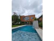 RESIDENCIA DE LUJO EN ALQUILER - BARRIO HERRERA