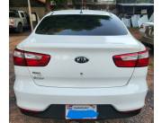 Vendo Kia Rio año 2015 MECANICO