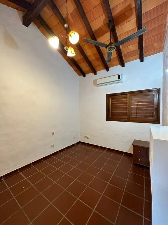 ALQUILO DÚPLEX EN EXCELENTE UBICACIÓN – LAS LOMAS — photo 2