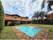 EN VENTA - AMPLIA CASA EN BARRIO JARA