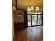 Alquilo Duplex con excelente ubicación zona Las Lomas