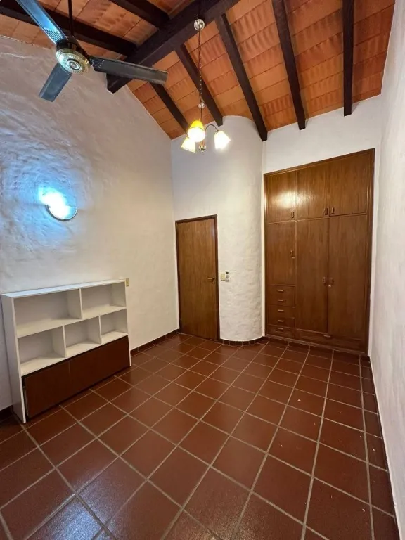 Alquilo Duplex con excelente ubicación zona Las Lomas — фото 2