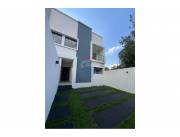 FINO DUPLEX A ESTRENAR EN MRA CON PISCINA