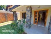 ALQUILO HERMOSA Y AMPLIA CASA DE 4 DORMITORIOS SOBRE CHOFERES DEL CHACO