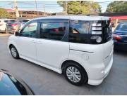 Toyota sienta año 2008