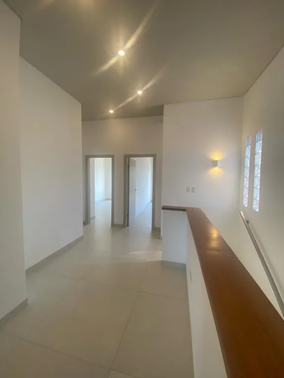 Se Alquila Dúplex de 3 Dormitorios, en zona del Condominio Parque Las Golondrinas. Loma P — Foto 3