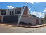 VENDO DUPLEX EN LAMBARE BARRIO SAN ISIDRO COD 5985