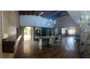 VENDO O ALQUILO CASA EN FERNANDO DE LA MORA ZONA SHOPPING PINEDO COD 2277