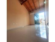 Vendo muy Amplio Duplex de 3 dormitorios en barrio Loma Merlo de Luque