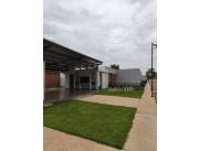 Dúplex en venta de 2 dormitorios c/ cochera en Luque