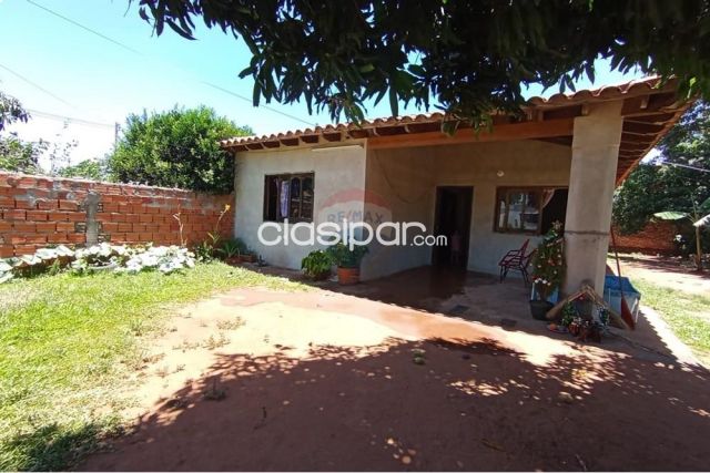 Casas - VENDÓ CASA HABITABLE EL LA CIUDAD DE LUQUE BARRIO CAÑADA GARAY