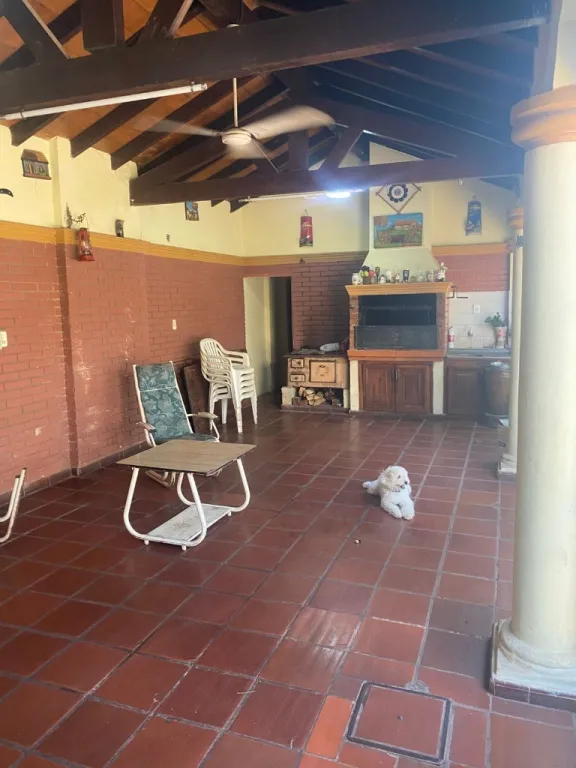 En venta casa en Tercer Barrio de Luque — foto 3