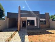 VENDO HERMOSA Y AMPLIA CASA A ESTRENAR DE 2 DORMITORIOS EN LIMPIO