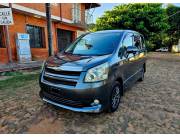 Toyota Noah 2008 Recién importado