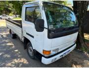 Nissan Atlas 1994 Automatico, casi sin uso en Py