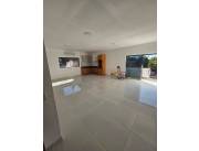 Alquilo AMPLIO Departamento de 2 dormitorios a estrenar en Lambare barrio Panambireta