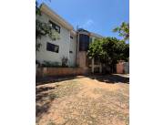 EN VENTA - RESIDENCIA DE DISEÑO EN URBANIZACIÓN ARANJUEZ