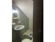 Alquilo Casa de 3 dormitorios en Fernando de la Mora zona Leopardi y Fuente Shopping