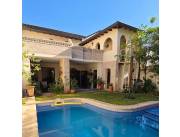 Vendo amplia casa de 3 dormitorios en san Jorge Asunción