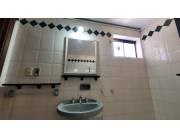 Dpto. en Barrio Jara, zona Universidad Americana