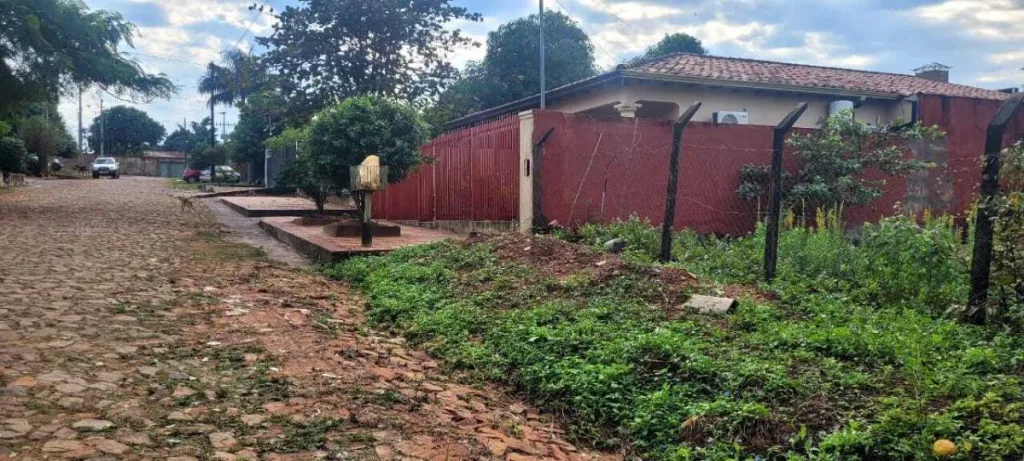 VENDO TERRENO EN EXCELENTE UBICACIÓN EN VILLA INDUSTRIAL, SAN LORENZO — foto 2