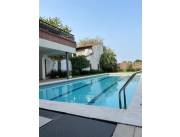 En venta amplia casa en Fernando de la Mora Zona Norte