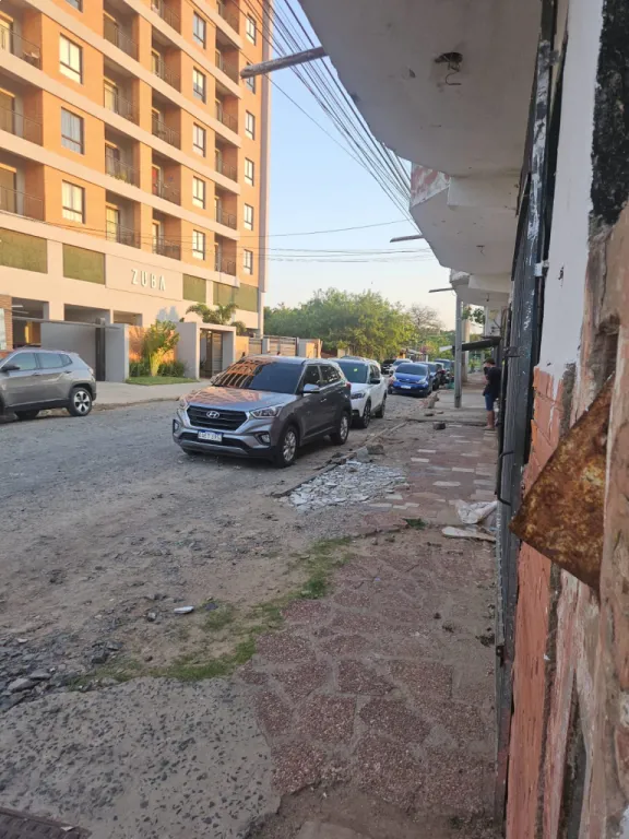 VENDO CASA A DEMOLER EN ASUNCION! — foto 2