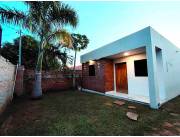 ALQUILO HERMOSA CASA DE 2 DORMITORIOS EN PALMA LOMA, LUQUE