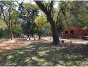 Se ofrece un amplio terreno de 2.500 Lambare