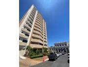 En venta departamento de 2 dormitorios + área de servicio en el Barrio San Roque - Asu