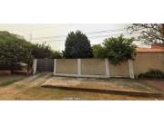 TERRENO AMURALLADO EN LUQUE - BARRIO PALMA LOMA