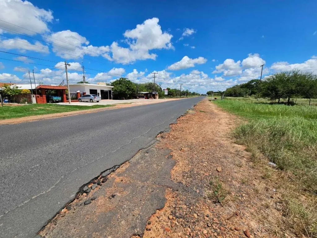 EN VENTA 18.452 M2 EN JOSE FALCON - SOBRE RUTA — foto 3