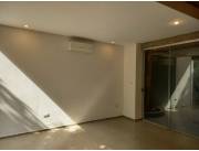 ¡Duplex Premiun en alquiler! sobre Avenida venezuela Cod 5564