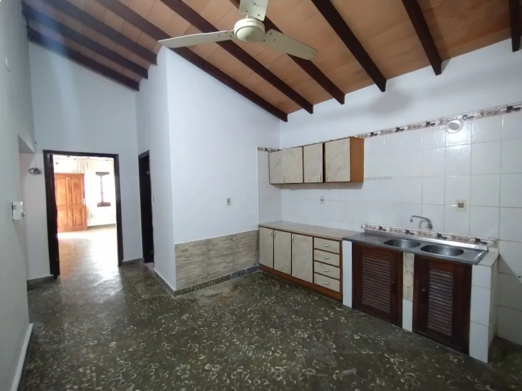 Vendo casa en Lambaré Barrio San Isidro — foto 2