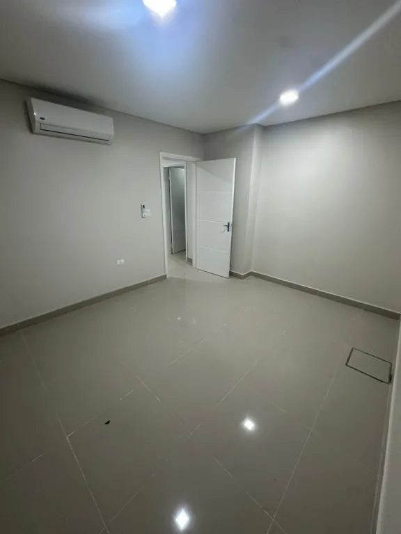 departamento de 3 dormitorios en San Lorenzo Laurelty pasos de la Avenida Laguna GrANDE — foto 2