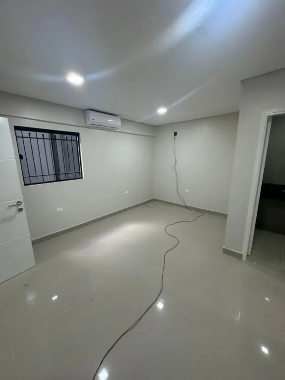 departamento de 3 dormitorios en San Lorenzo Laurelty pasos de la Avenida Laguna GrANDE — foto 3