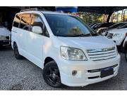 TOYOTA NOAH 2005