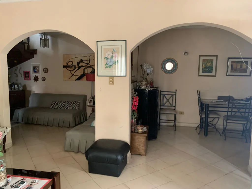 VENTA DE CASA EN ASUNCION - BARRIO DR. FRANCIA CONLINDANTE AL BARRIO SAJONIA — foto 2