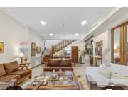 VENDO AMPLIA CASA 5 HAB.EN SUITE C/PISCINA TERRENO 960 M2 BO.TEMBETARY-ASUNCION